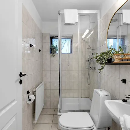 Inviting 2Br Haven In The Heart Of The Suburbs Apartment Reykjavik Exterior photo