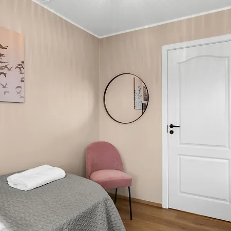 Inviting 2Br Haven In The Heart Of The Suburbs Apartment Reykjavik Exterior photo