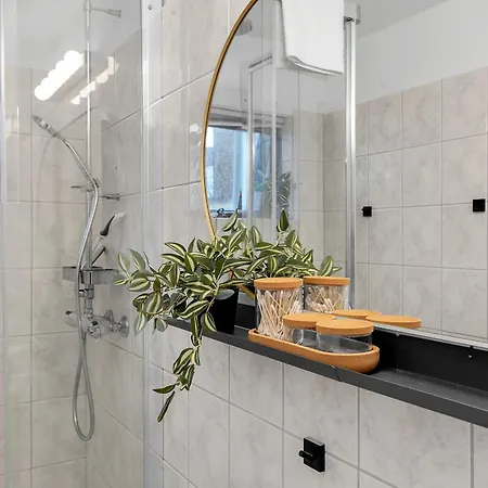 Inviting 2Br Haven In The Heart Of The Suburbs Apartment Reykjavik Exterior photo