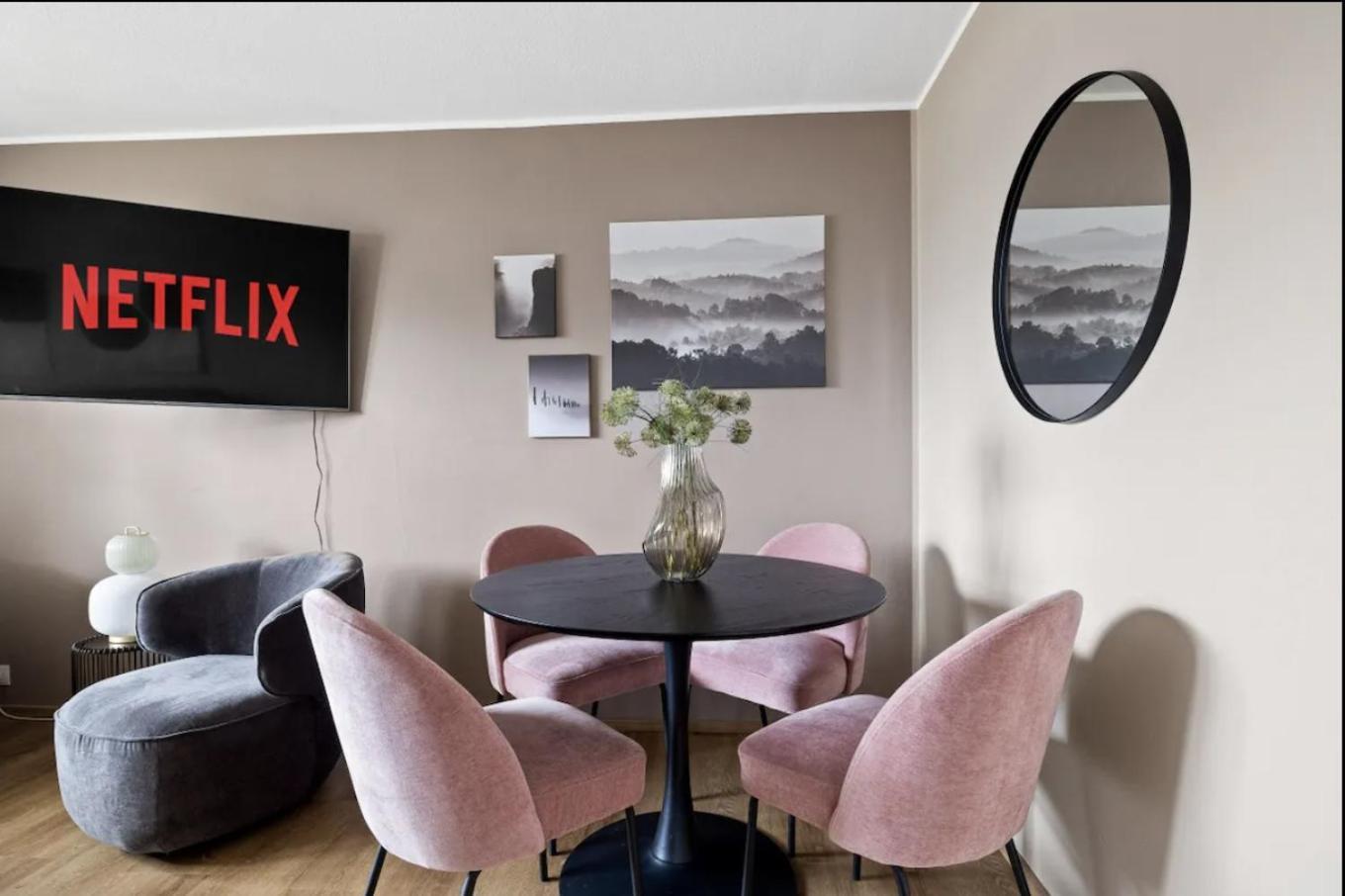 Lejlighed Inviting 2br Haven In The Heart Of The Suburbs Reykjavík